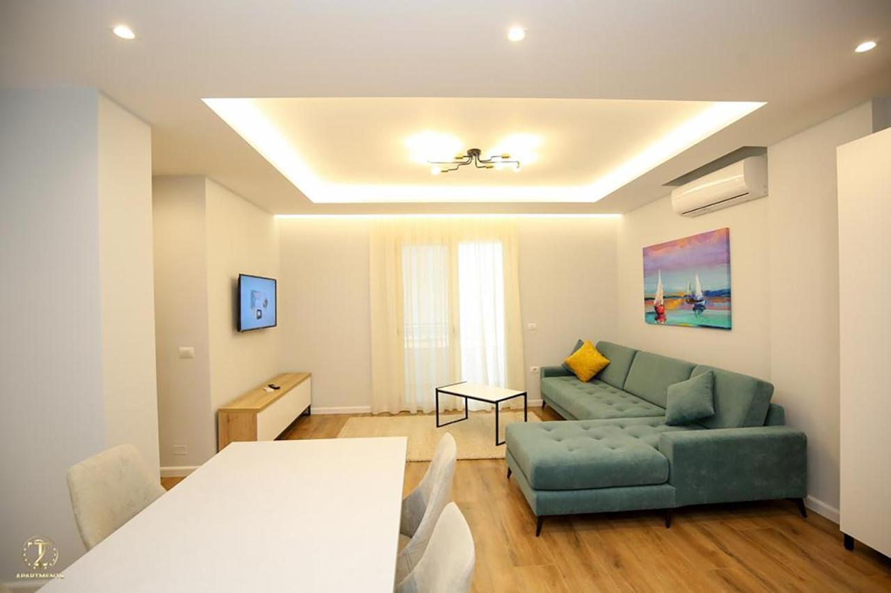 T2 City Apartments Vlorë エクステリア 写真